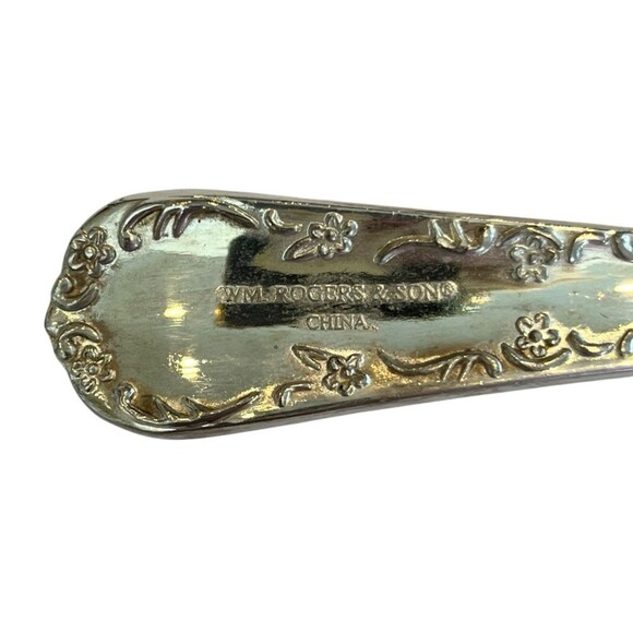 WM Roger Enchanted Rose Vintage Silverplate by Intl Silver Serving Fork Spoon - Picture 4 of 5